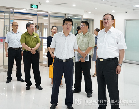 青岛海关关长韩森一行 调研海洋国家实验室